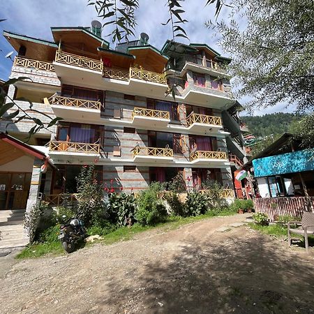 Хостел Yolo Backpackers - Manali Экстерьер фото