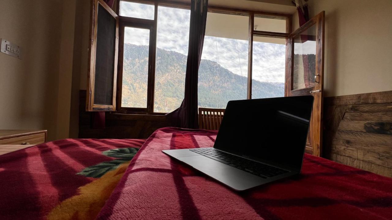 Хостел Yolo Backpackers - Manali Экстерьер фото
