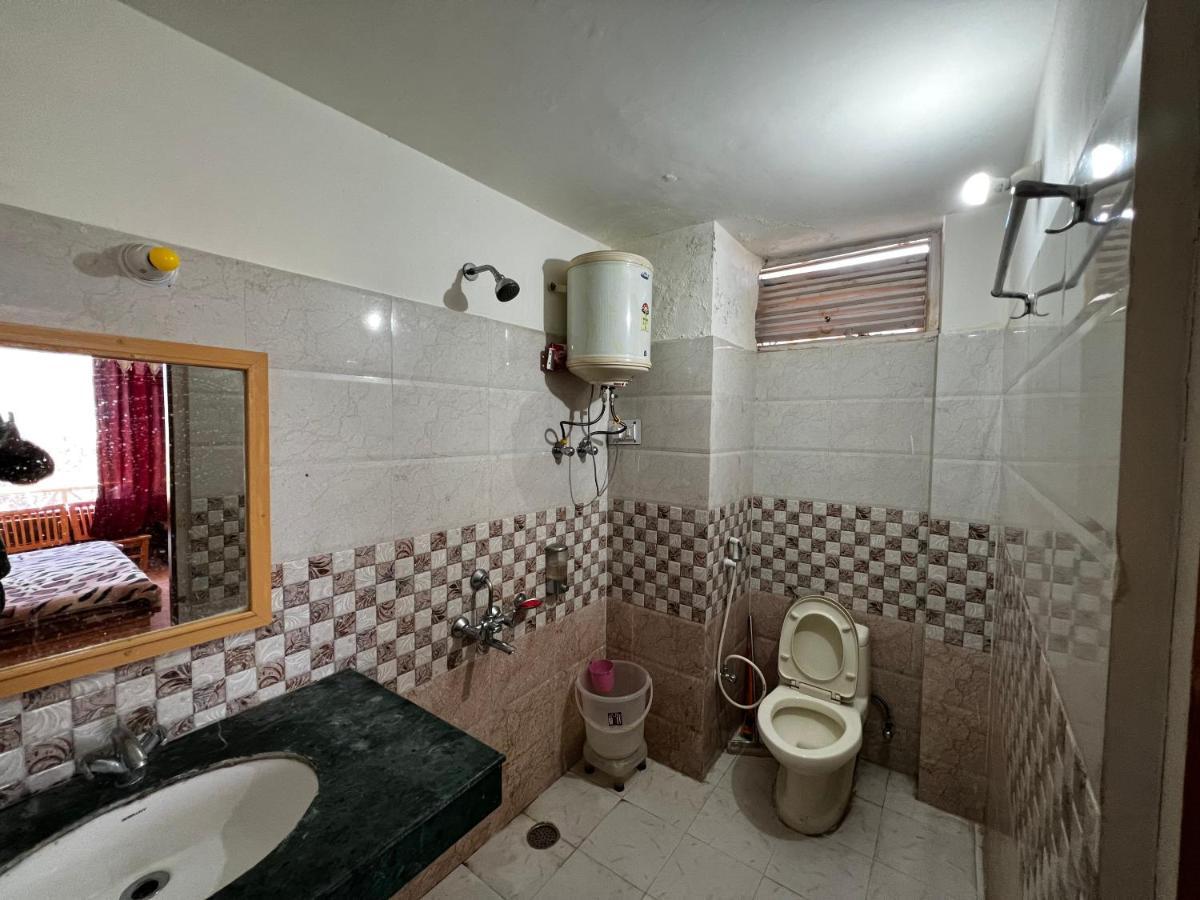 Хостел Yolo Backpackers - Manali Экстерьер фото