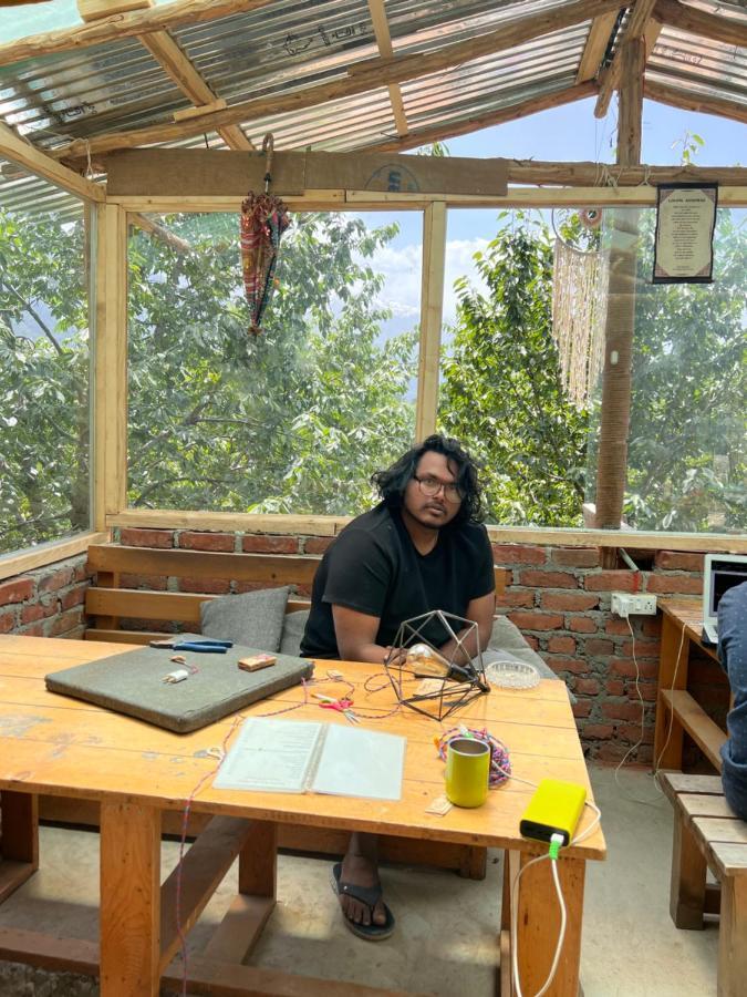 Хостел Yolo Backpackers - Manali Экстерьер фото
